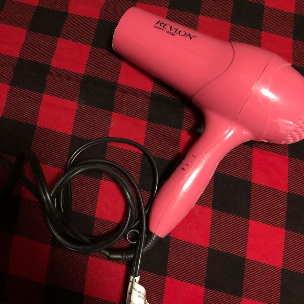 blow dryer